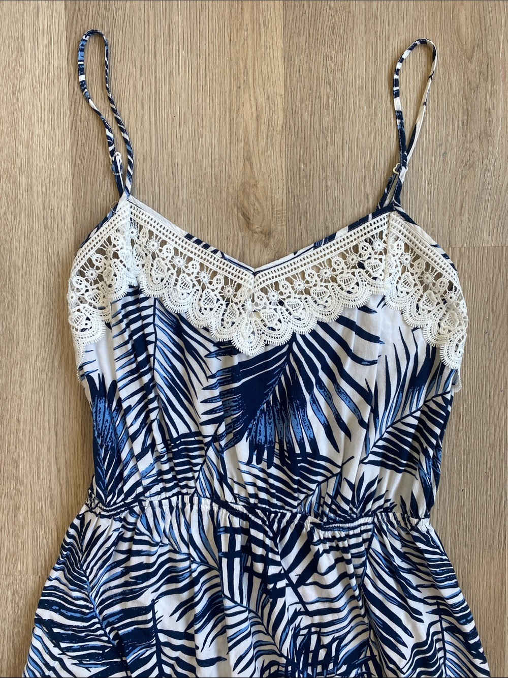 Molly Bracken Tropical Palm Print Midi Dress Lace Trim Blue White Sundress Small - Picture 3 of 12